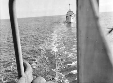 RAS Eaglesdale 1942 floating hose 4HMS Kepple