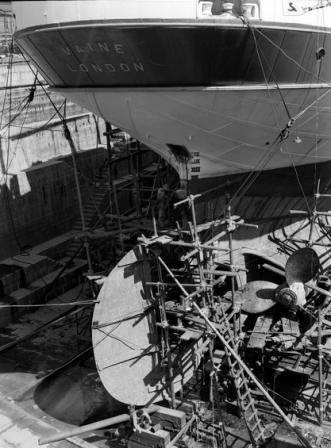 RFA Maine4 in dry dock at Kure 1950