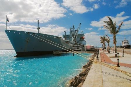 WR2 at Bermuda March 2011