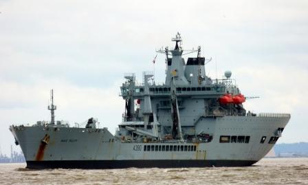 WR2 leaving Birkenhead