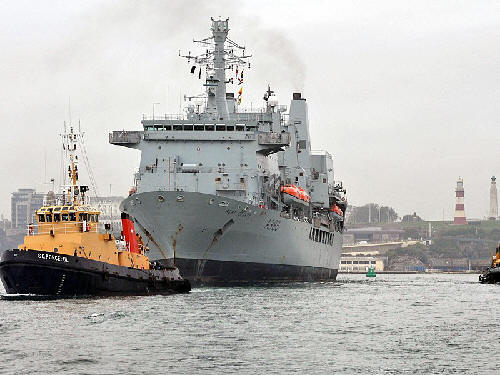 rfa-fort-george-final-sail-devonport-hoe-22